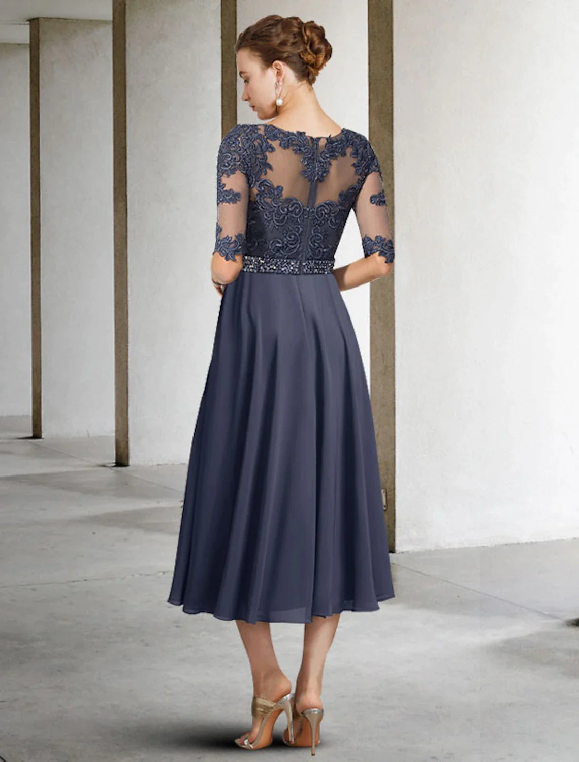 Wholesale A-Line Mother of the Bride Dress Luxurious Elegant Jewel Neck Tea Length Chiffon Lace Tulle Half Sleeve with Crystals Appliques